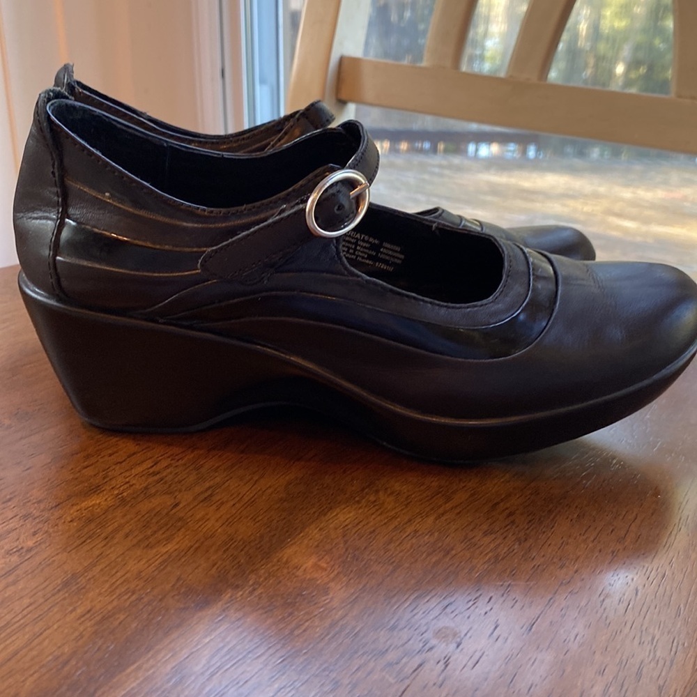 ARIAT BLACK MERCER LEATHER MARY JANE BUCKLE CLOG WOMEN’S SIZE 6.5 SHOES - Picture 3 of 9